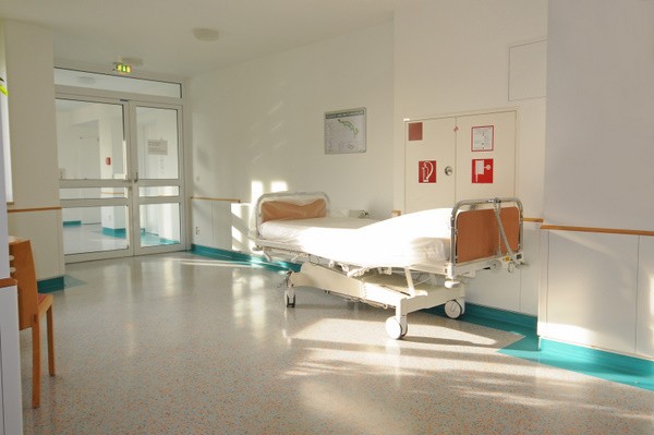 Tagegeldversicherungen machen vor allen Dingen bei langwierigen Erkrankungen inklusive Krankenhausaufenthalt Sinn (© Udo Kroener - Fotolia.com)