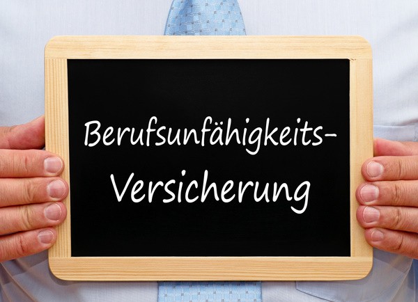 Vorsorge Berufsunfähigkeit - wie nötig ist sie? / © Doc RaBe - Fotolia